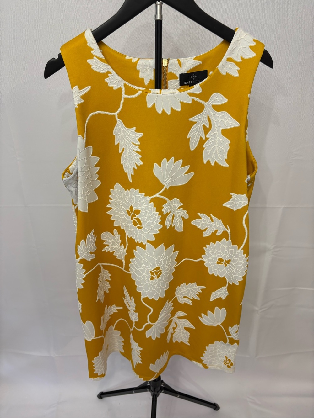 Ronni Nicole Mustard Yellow Floral Sleeveless Shift Dress